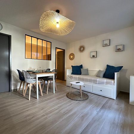 Appartement Climatise Avec Chambre Et Parking Privatif Locations Vld Camargue Saintes-Maries-de-La-Mer Exterior foto